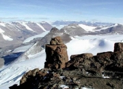 开云体育官方网站-南极洲选手刷新个人最佳，获得荣誉的简单介绍