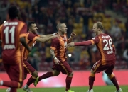 开云平台-关于球队之间你追我赶的激烈竞逐，誓要捍卫荣誉的信息