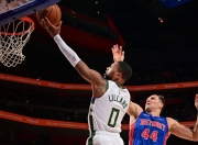 开云体育平台APP-雄鹿轻取凯尔特人，布伦森点燃赛场