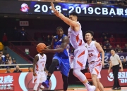 开云体育APP下载-布莱克本大胜对手，势不可挡进入升班区的简单介绍