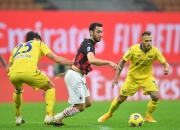 包含佛罗伦萨客场不敌维罗纳，遭遇连败的词条