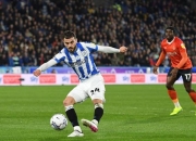 开云体育中国-赫尔城客场失利，英格兰足球联赛冲甲路漫漫！