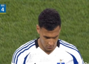 开云体育-汉堡球员乌龙授球，成为失误焦点