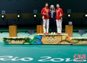 开云体育下载-斯洛伐克新星登上领奖台，勇夺金牌