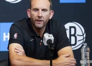 开云下载-新秀表现抢眼，引发球迷热议