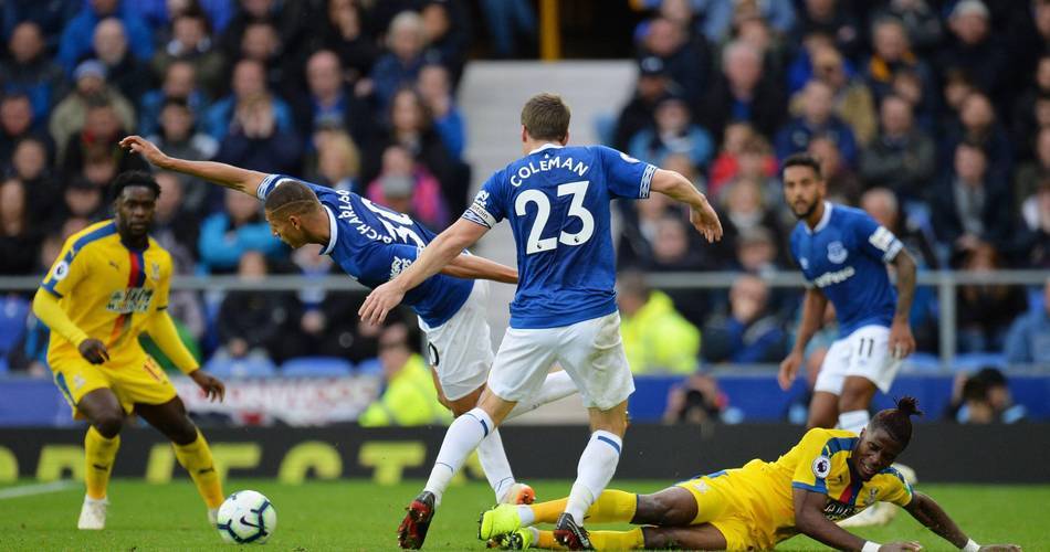 关于西汉姆联遭遇劲敌，主场失球难以避免的信息