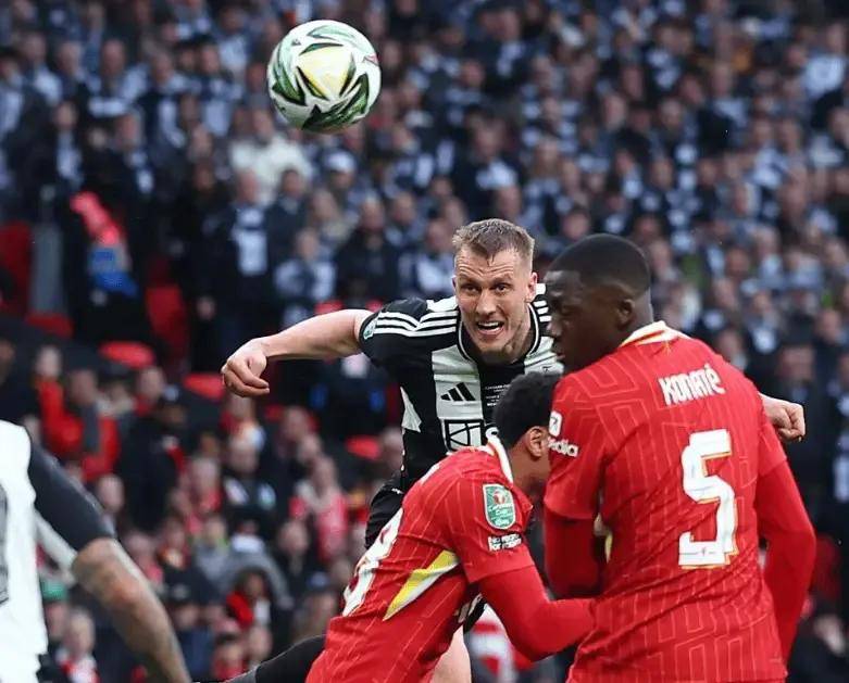 包含利物浦胜曼联安顿纽斯首秀破门的词条