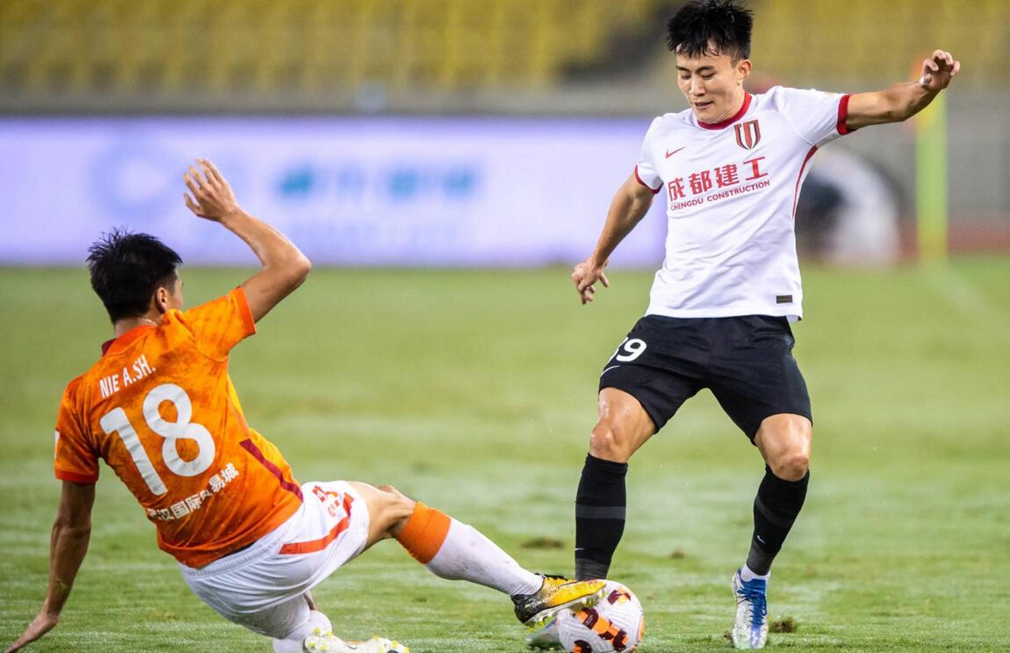 泰国劲旅展现实力,亚冠竞争激烈 泰国劲旅展现实力,亚冠竞争激烈