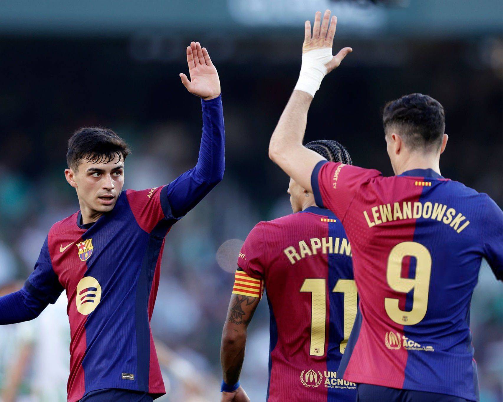 拜仁慕尼黑胜多特蒙德,莱万多夫斯基梅开二度的简单介绍 拜仁慕尼黑胜多特蒙德,莱万多夫斯基梅开二度的简单介绍