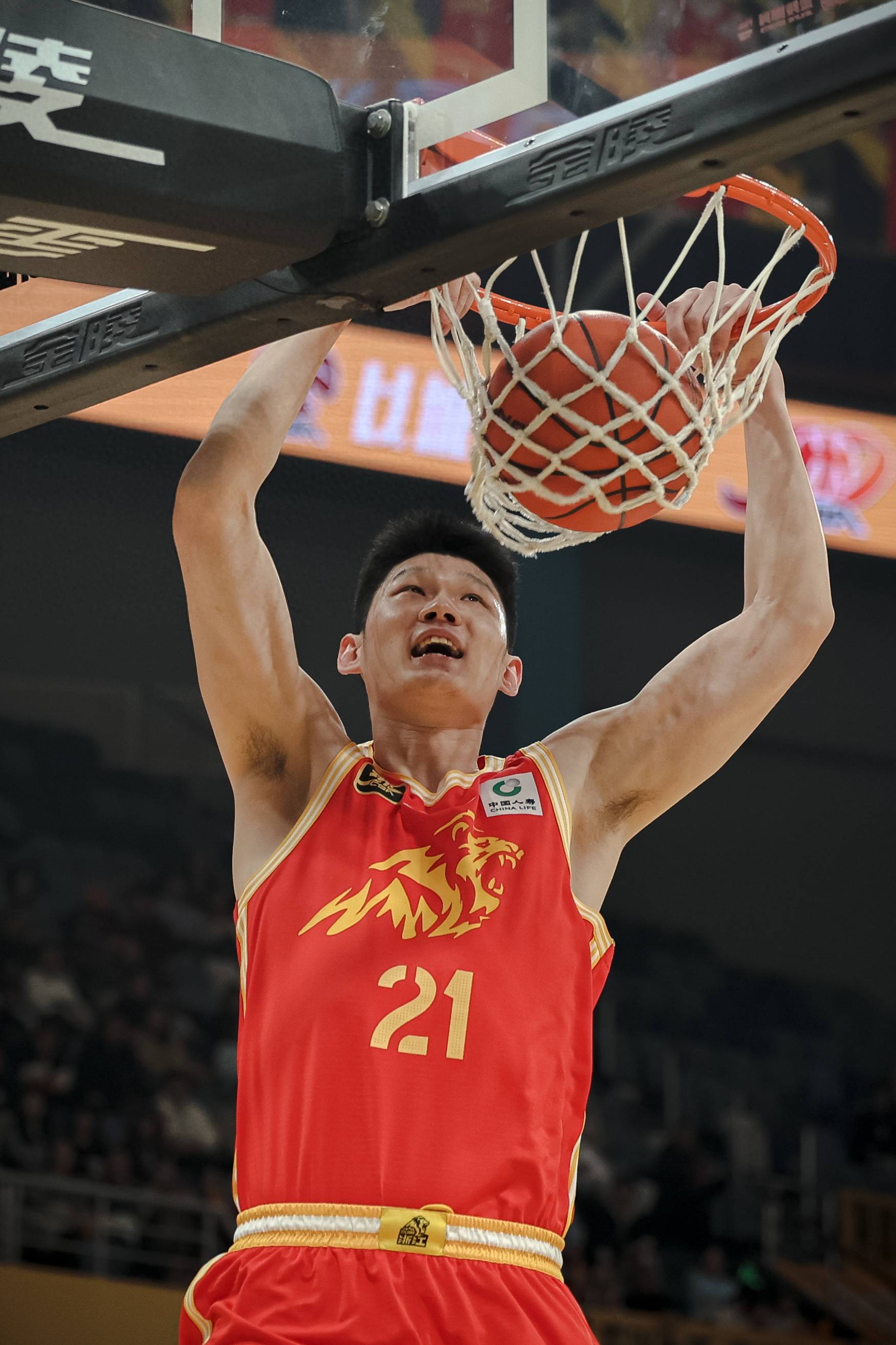 关于浙江广厦队的激情表现让球迷们为之喝彩的信息 关于浙江广厦队的激情表现让球迷们为之喝彩的信息