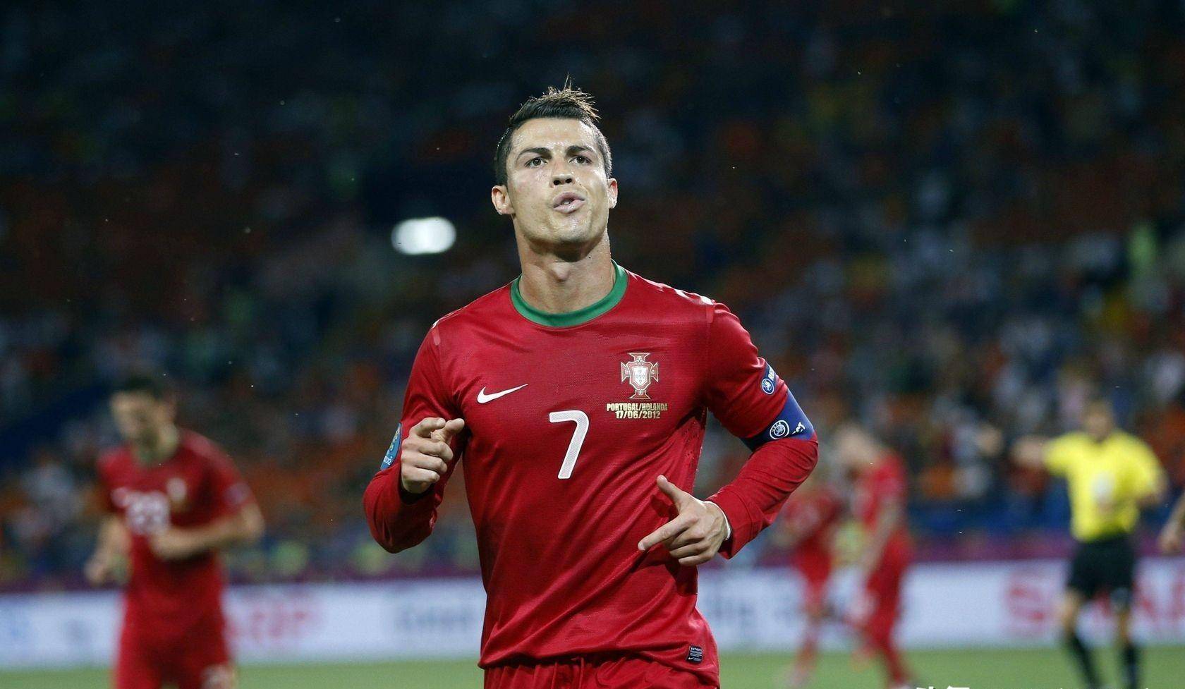 包含白俄罗斯国家队坚持久战取胜，欧洲杯资格锁定的词条