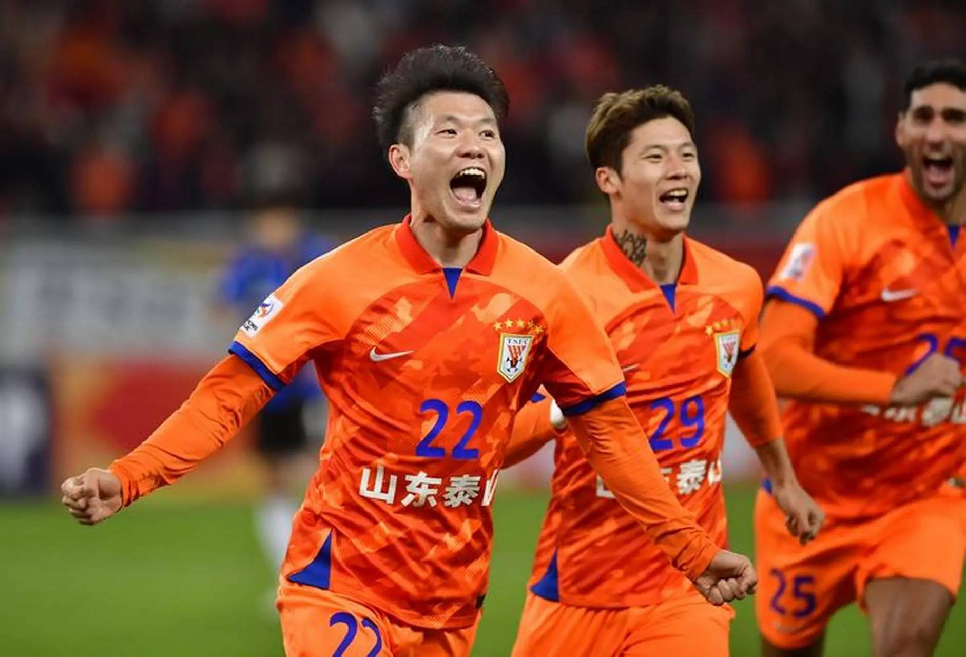 包含山东队全队斗志昂扬，实力横扫的词条