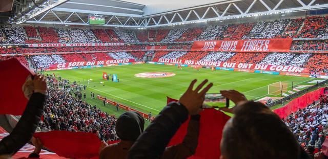 里尔队员因伤离场,球队实力受损的简单介绍 里尔队员因伤离场,球队实力受损的简单介绍