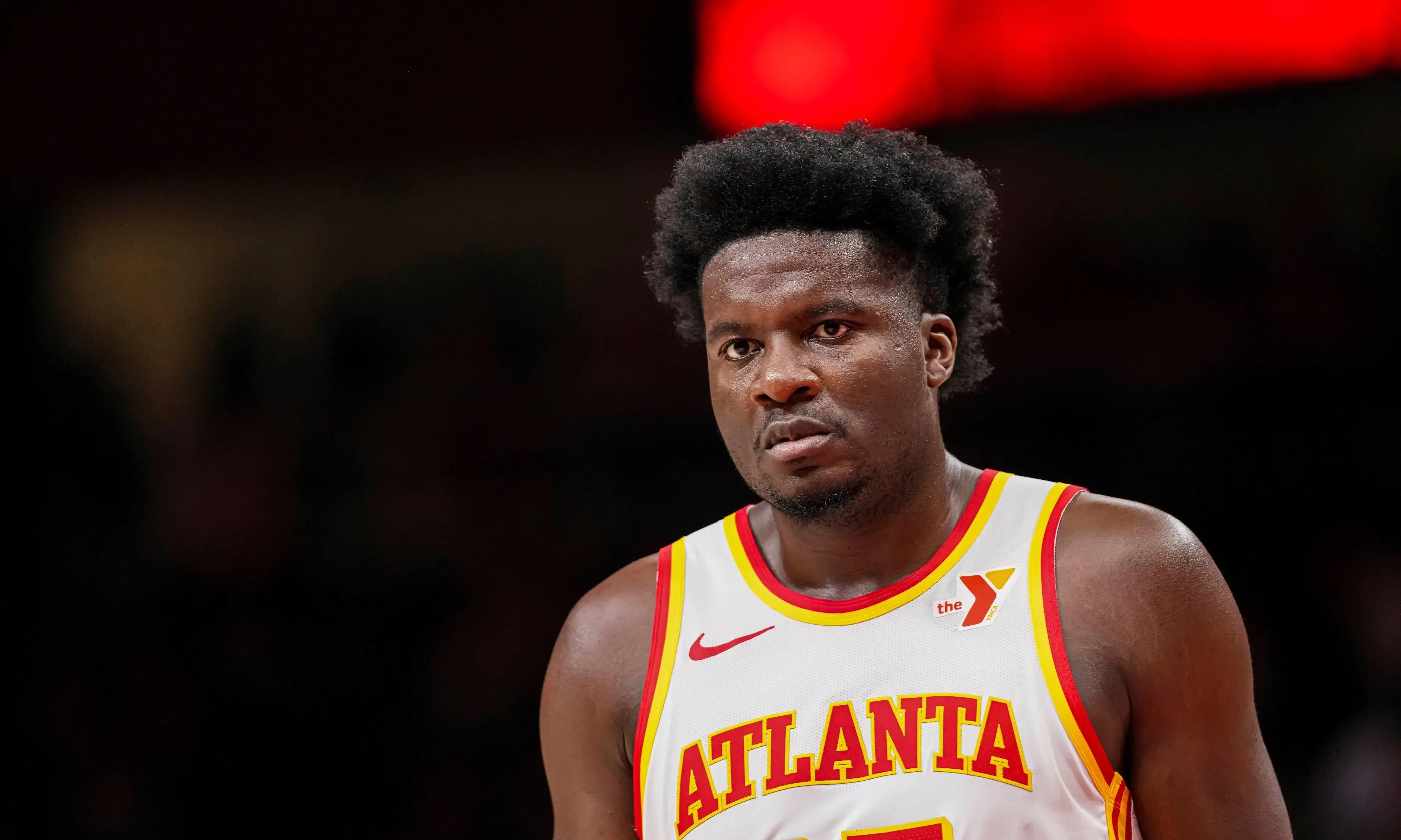 关于老鹰队球员状态备备得到称赞的信息 关于老鹰队球员状态备备得到称赞的信息