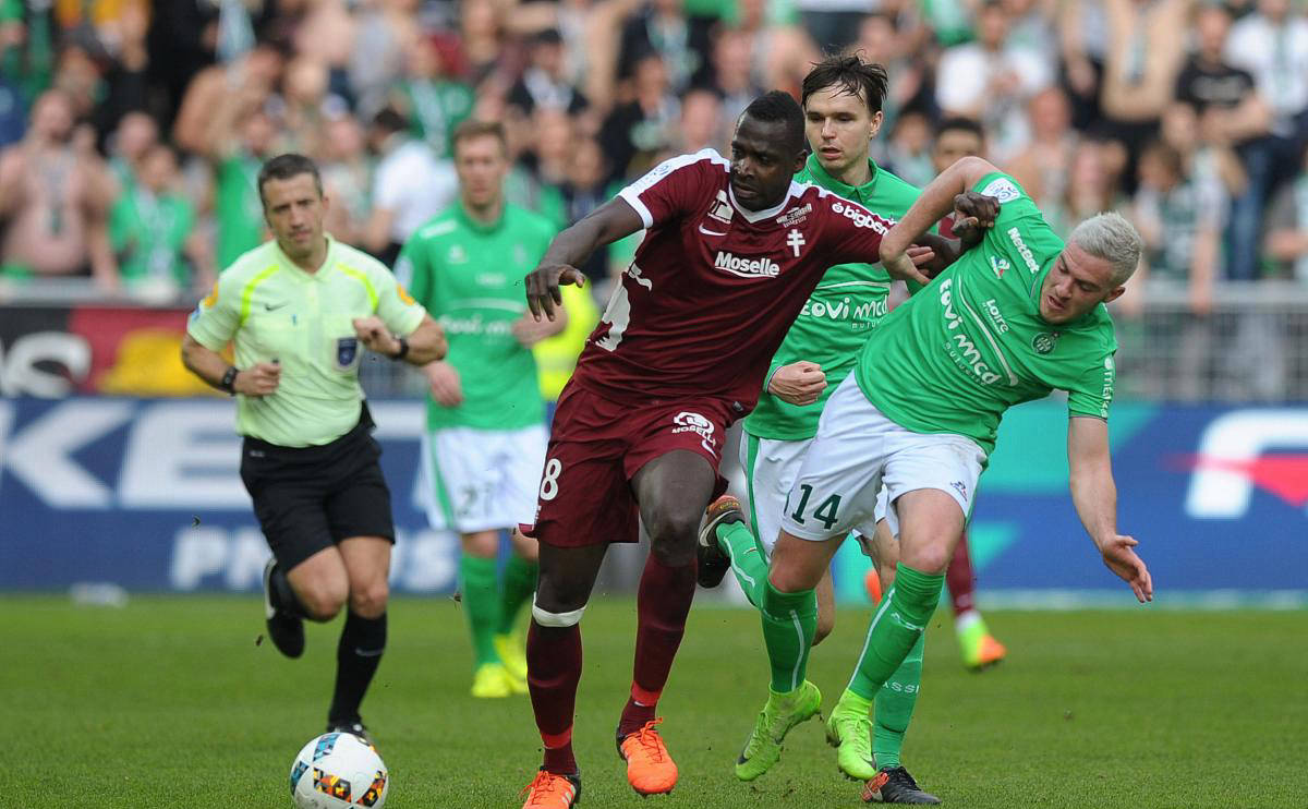 捷克队在比赛中战胜对手 捷克队在比赛中战胜对手