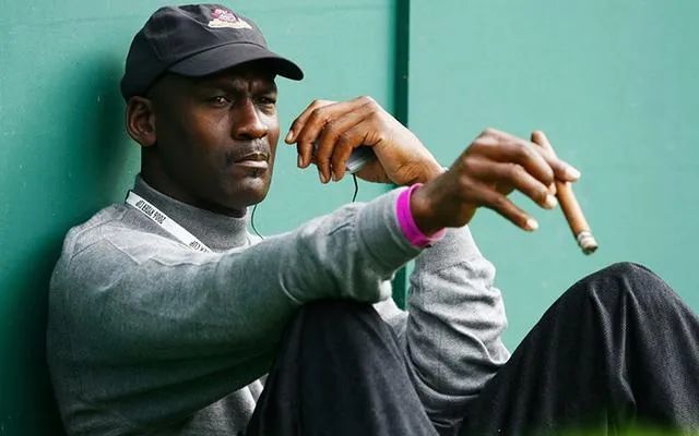 包含乔丹亲述伤退心路历程的词条