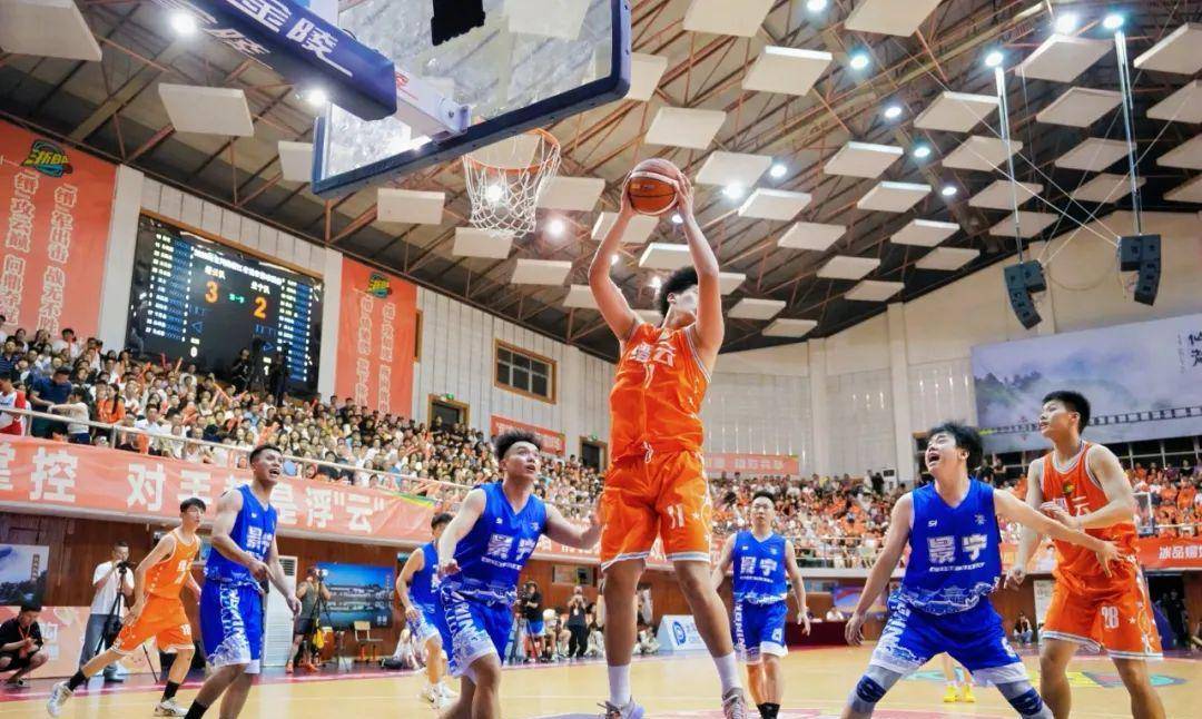 男子篮球联赛精彩瞬间回顾，球迷情感共鸣的简单介绍