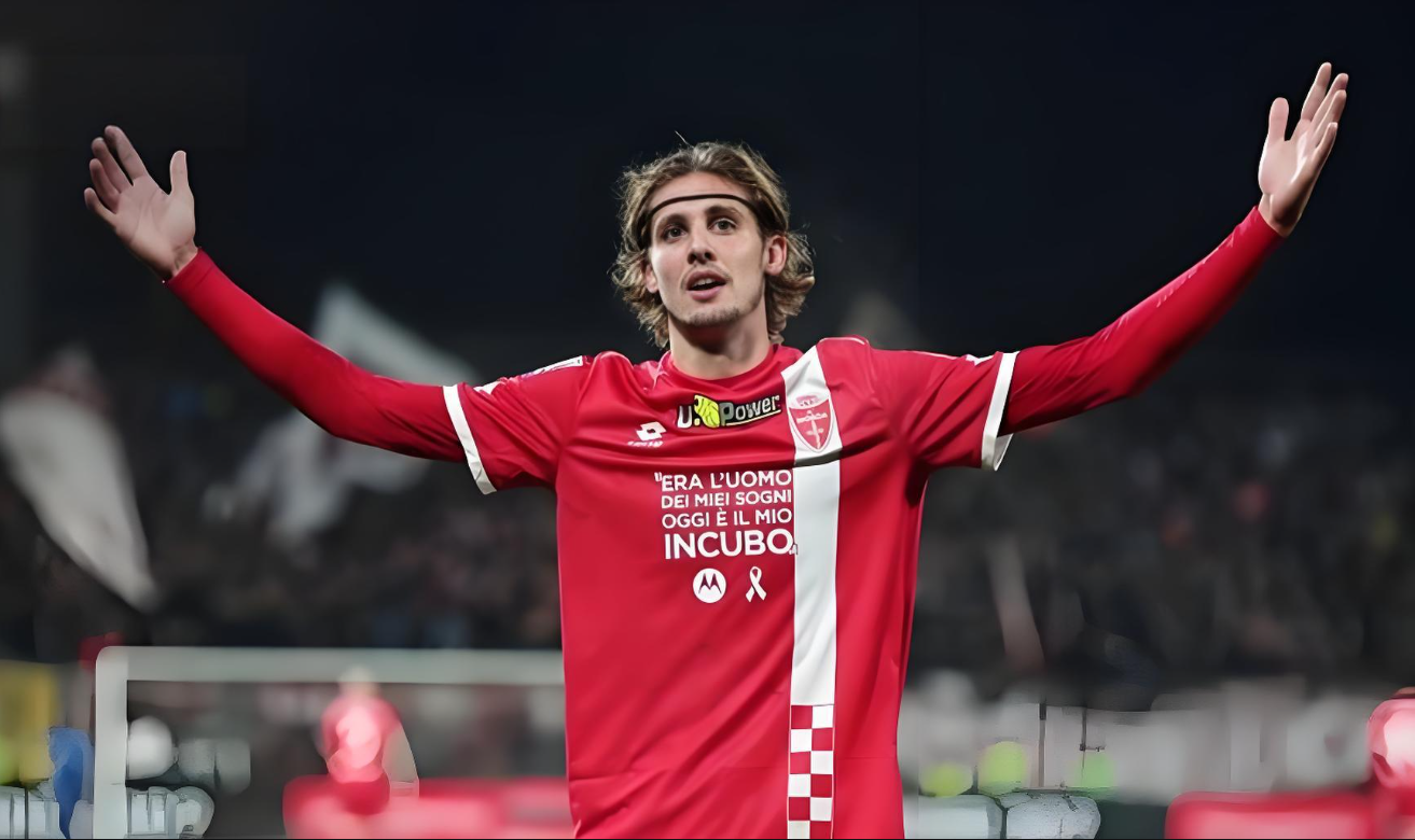 帕尔马击败恩波利，壮志凌云