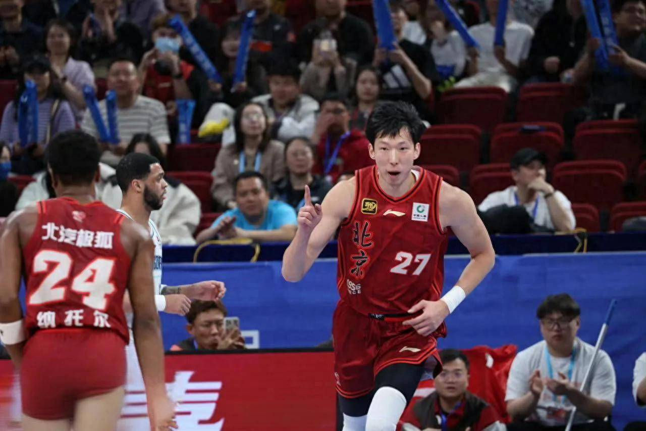 男子篮球联赛球员伤势恢复良好,或将重回赛场的简单介绍 男子篮球联赛球员伤势恢复良好,或将重回赛场的简单介绍