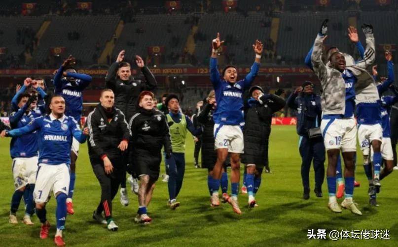 包含斯特拉斯堡客场取胜，球迷热情高涨的词条