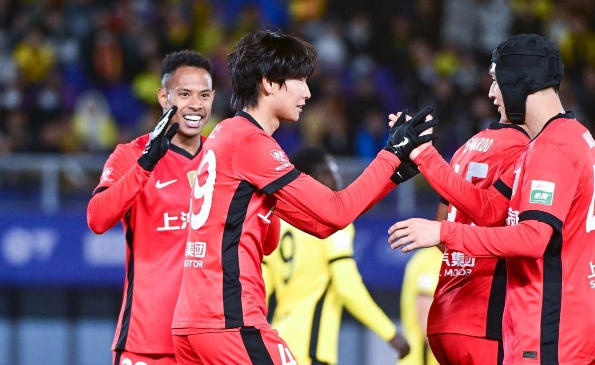 国内外球队交锋,一触即发比赛精彩纷呈的简单介绍 国内外球队交锋,一触即发比赛精彩纷呈的简单介绍