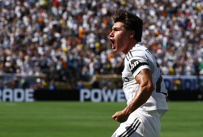 皇马客场大胜格拉纳达，取得五连胜