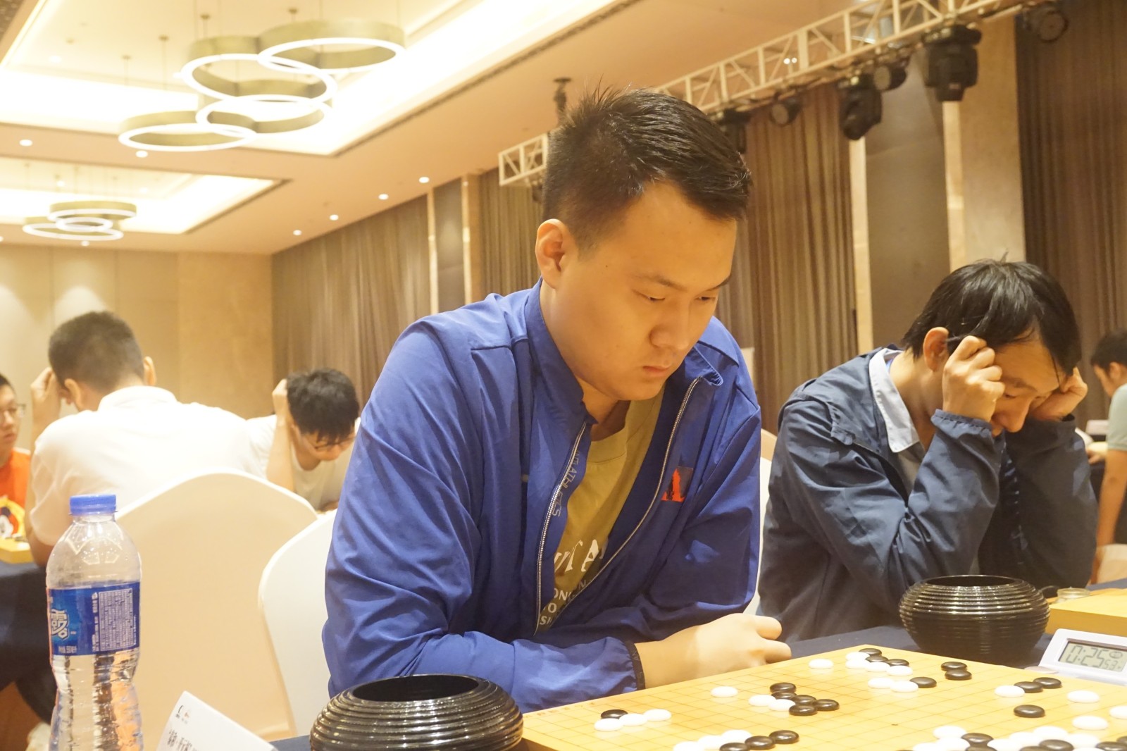 包含国家队选拔赛展开,青年队员展现潜力的词条 包含国家队选拔赛展开,青年队员展现潜力的词条