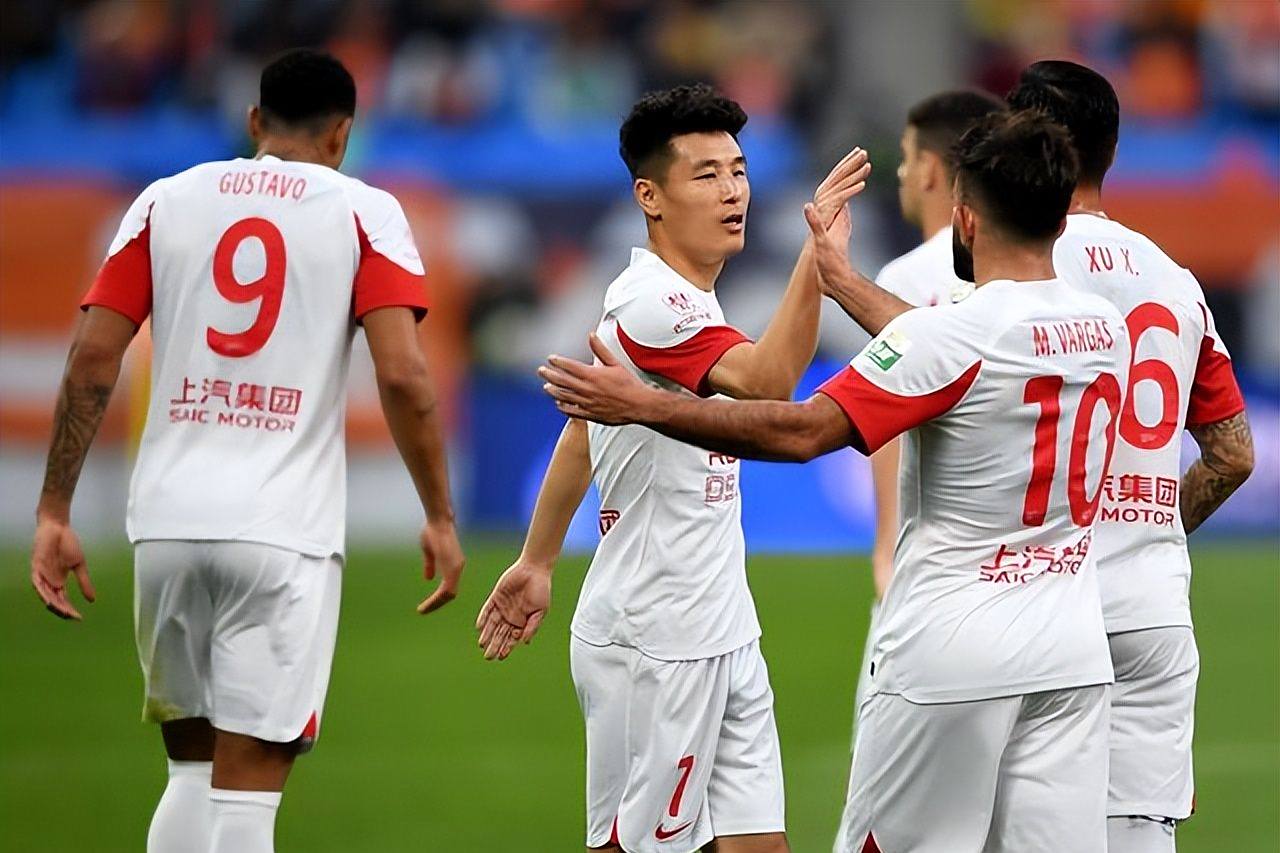 精彩纷呈!球员展现实力,演绎惊天逆转的简单介绍 精彩纷呈!球员展现实力,演绎惊天逆转的简单介绍