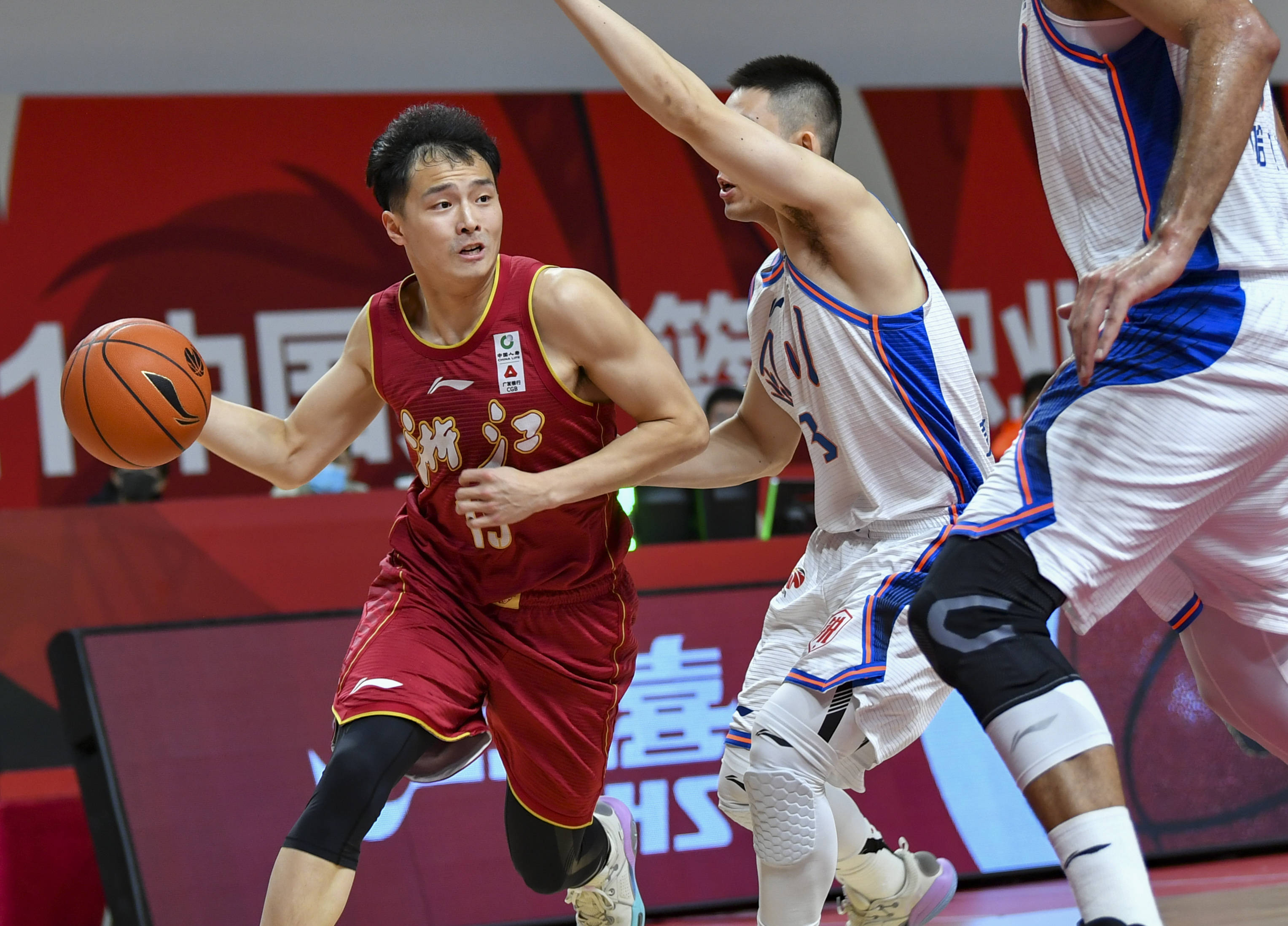 关于浙江男篮连胜在望,实力雄厚的信息 关于浙江男篮连胜在望,实力雄厚的信息