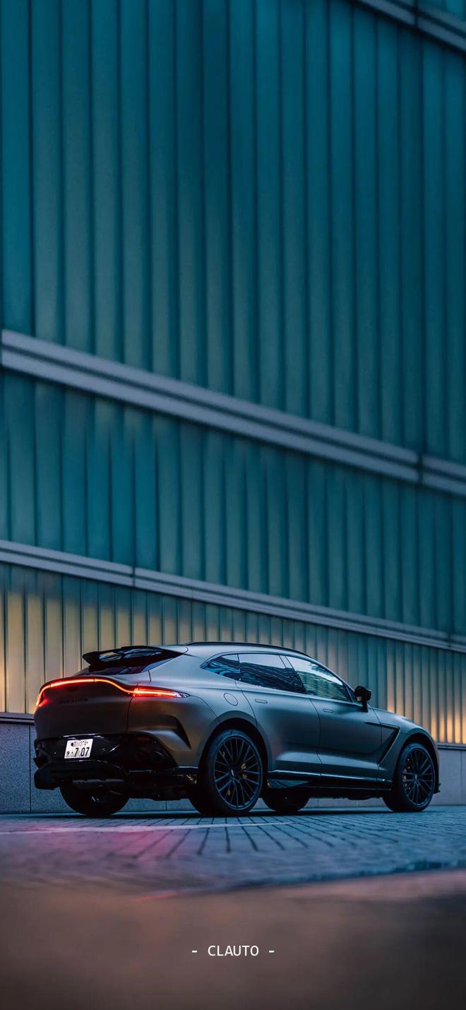 法拉利力克阿斯顿马丁，佩雷兹统治全场的简单介绍