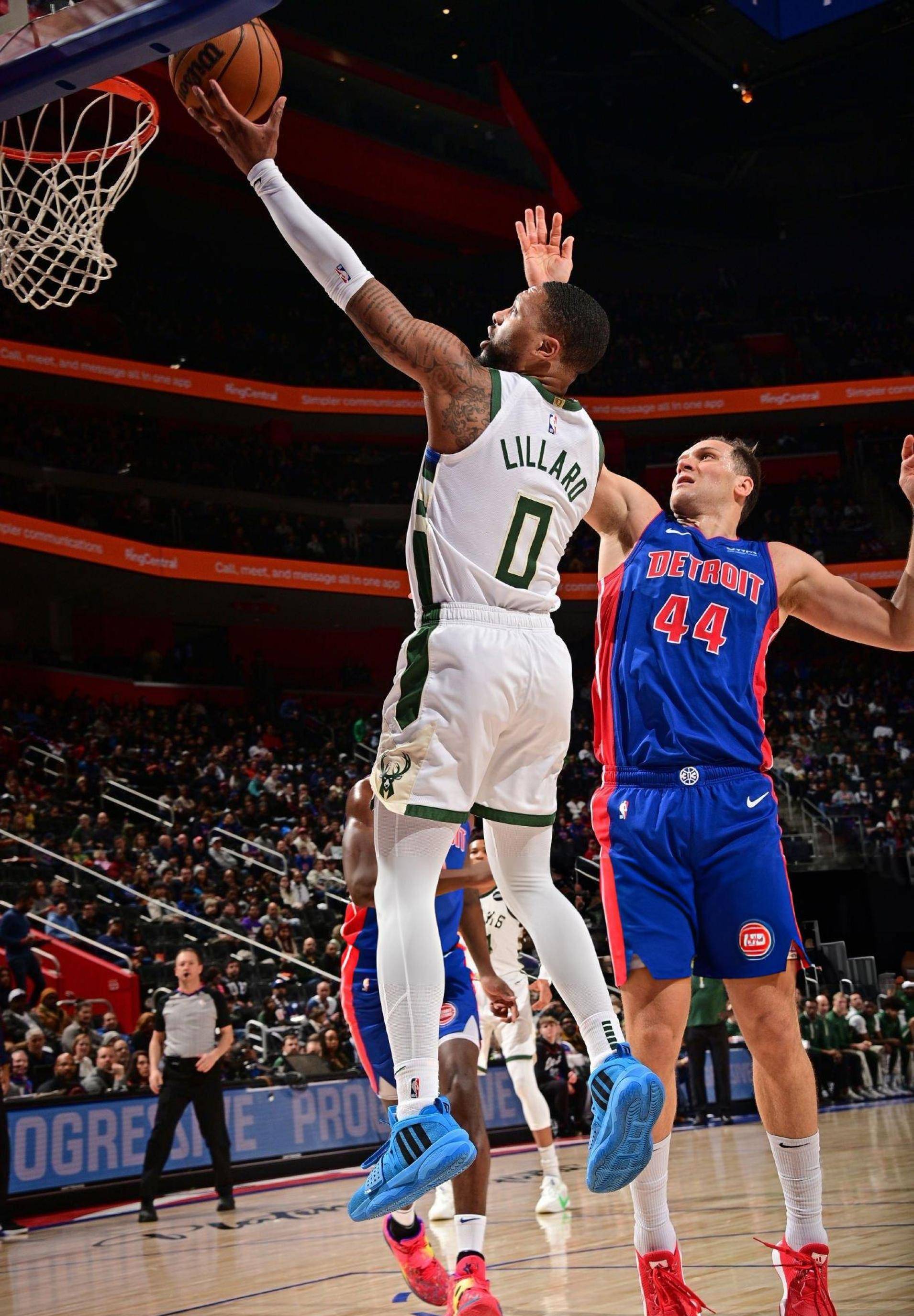 雄鹿轻取凯尔特人，布伦森点燃赛场